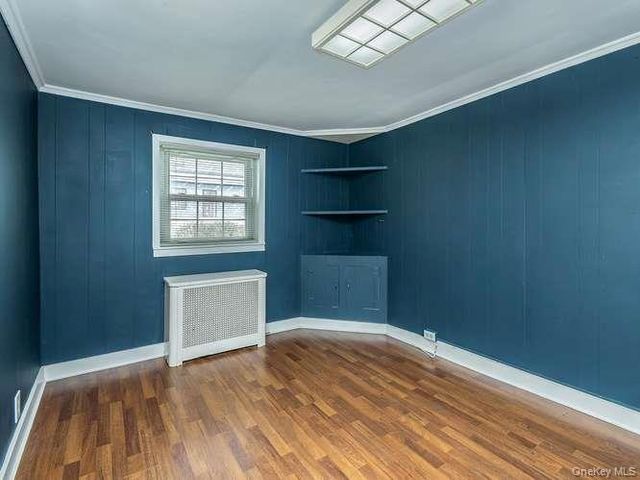 75 Grove Street, Glenwood Landing, NY 11547