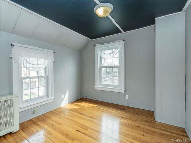 75 Grove Street, Glenwood Landing, NY 11547