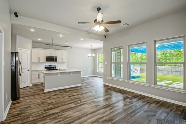 18219 Terraceside Dr, Prairieville, LA 70769