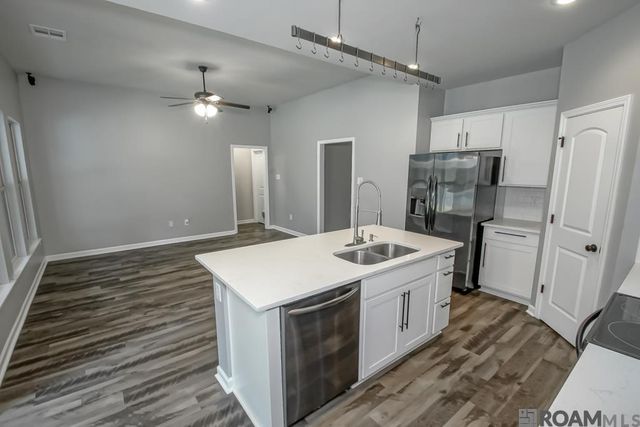 18219 Terraceside Dr, Prairieville, LA 70769
