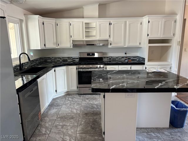 1371 West Basin Avenue, Pahrump, NV 89060