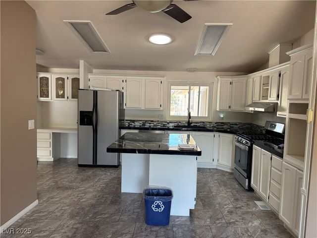 1371 West Basin Avenue, Pahrump, NV 89060