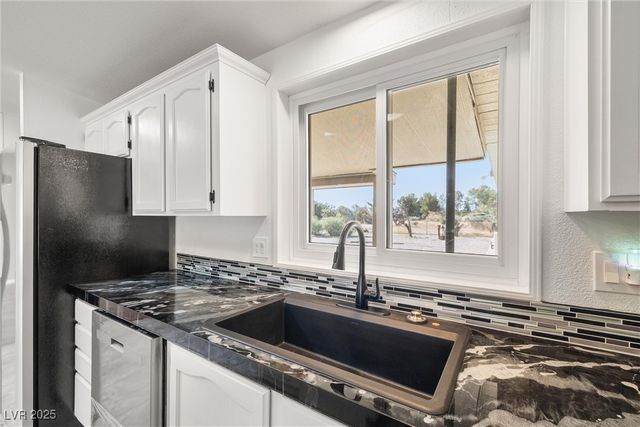 1371 West Basin Avenue, Pahrump, NV 89060