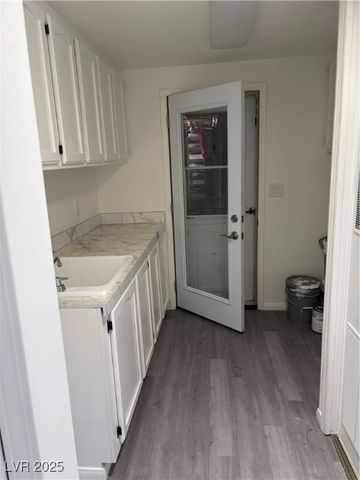 1371 West Basin Avenue, Pahrump, NV 89060