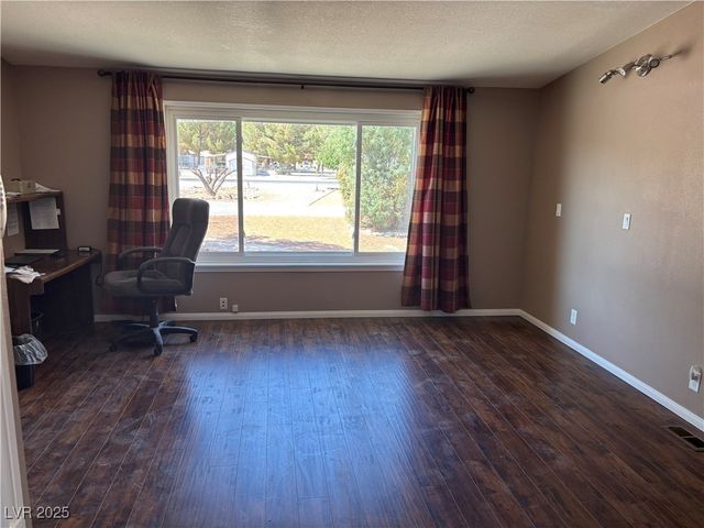 1371 West Basin Avenue, Pahrump, NV 89060