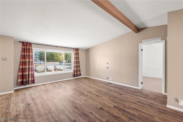 1371 West Basin Avenue, Pahrump, NV 89060