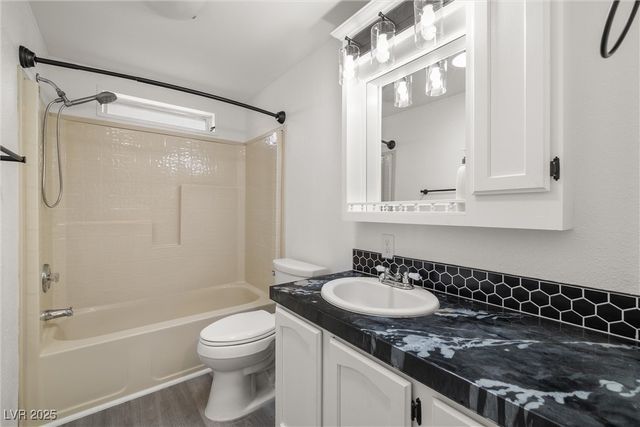 1371 West Basin Avenue, Pahrump, NV 89060