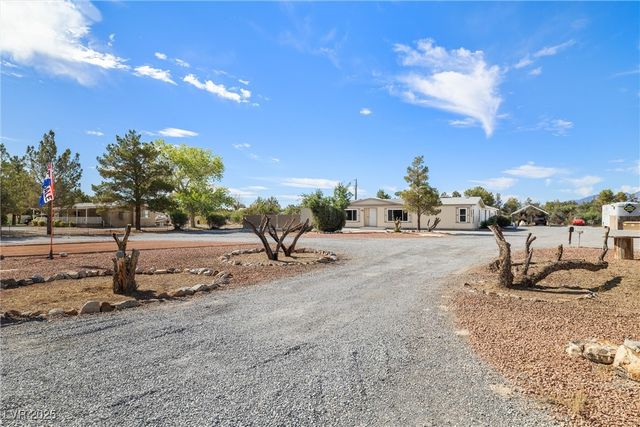 1371 West Basin Avenue, Pahrump, NV 89060