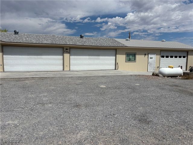 1371 West Basin Avenue, Pahrump, NV 89060