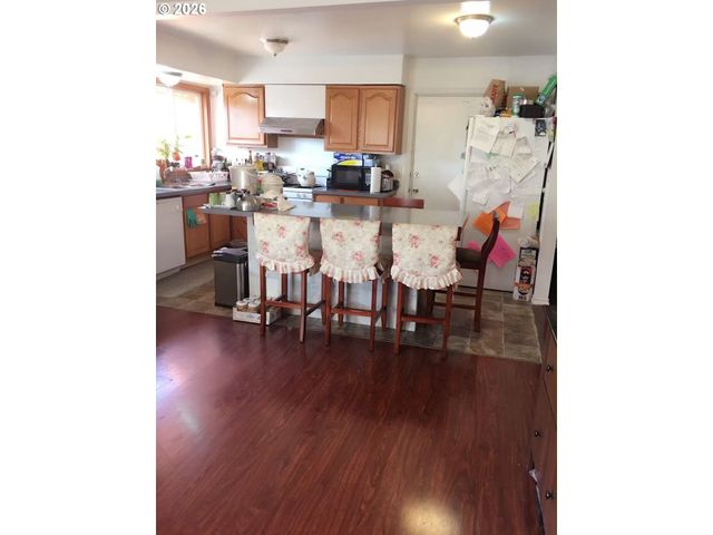 9640 Se HOLGATE Blvd, Portland, OR 97266