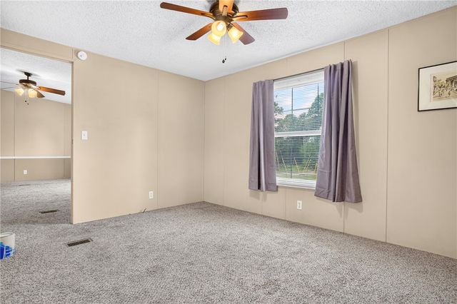 20 WHITE Road, Russellville, AR 72802