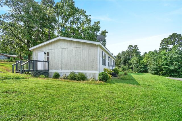 20 WHITE Road, Russellville, AR 72802