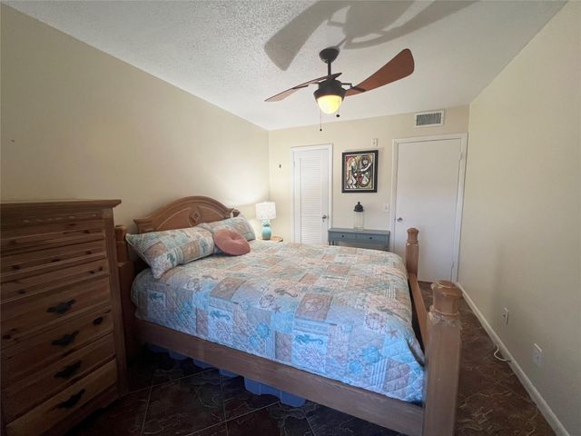 304 Oakridge Q 304, Deerfield Beach, FL 33442