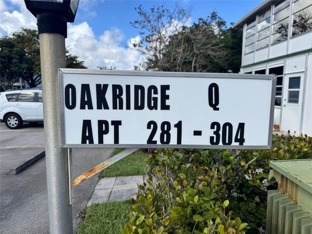 304 Oakridge Q 304, Deerfield Beach, FL 33442