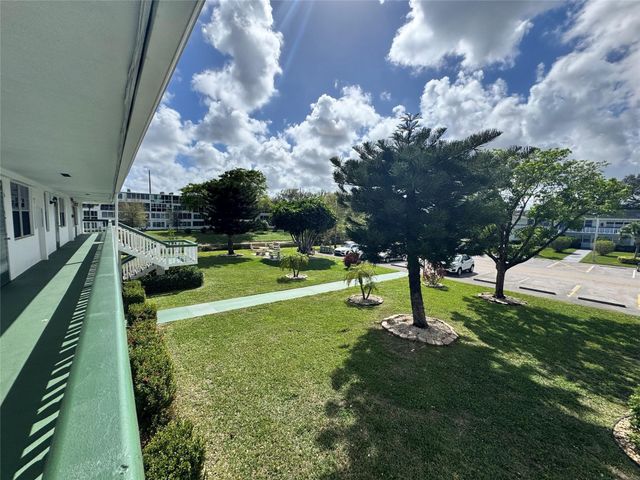 304 Oakridge Q 304, Deerfield Beach, FL 33442