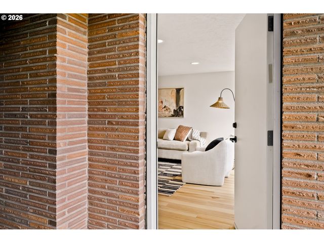 4000 Se ALDERCREST Rd, Milwaukie, OR 97222