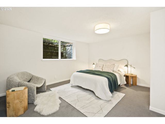 4000 Se ALDERCREST Rd, Milwaukie, OR 97222