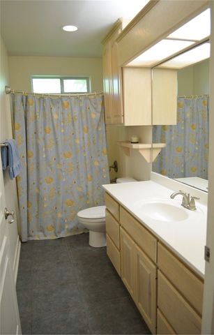 3829 Greystone Dr, Corpus Christi, TX 78414