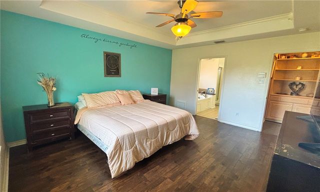 3829 Greystone Dr, Corpus Christi, TX 78414