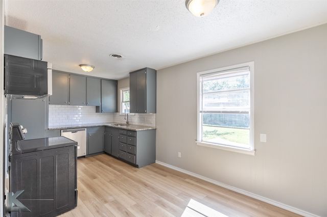 2926 Wenwood Road, Abilene, TX 79606