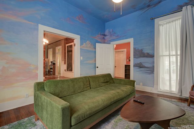 529 Mason St, San Antonio, TX 78208