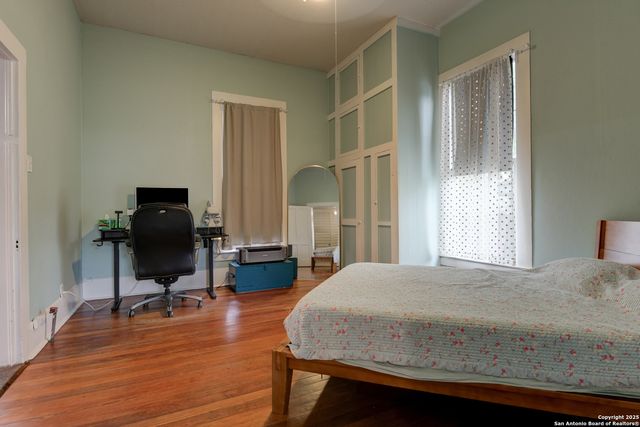 529 Mason St, San Antonio, TX 78208