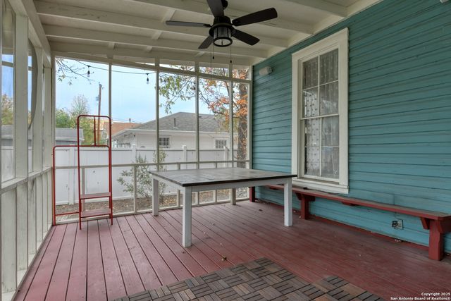 529 Mason St, San Antonio, TX 78208