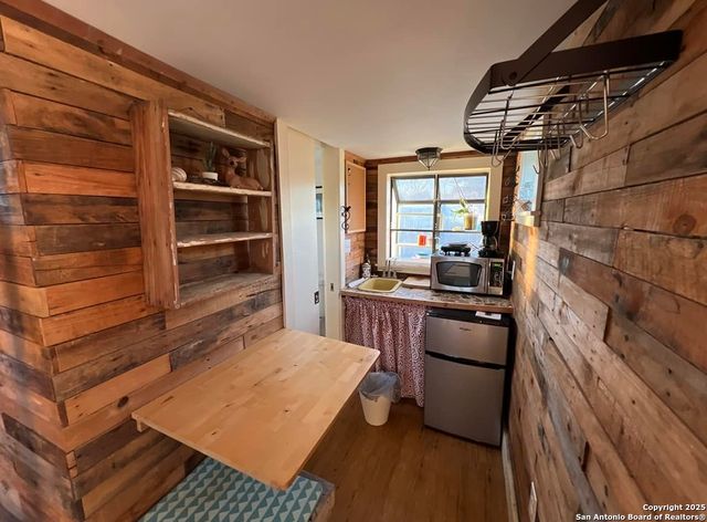 529 Mason St, San Antonio, TX 78208