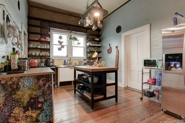 529 Mason St, San Antonio, TX 78208