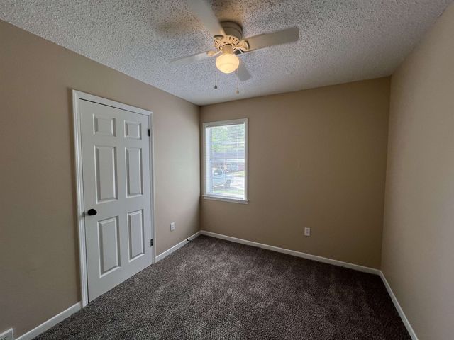 5170 BROKEN OAK DR, Memphis, TN 38127