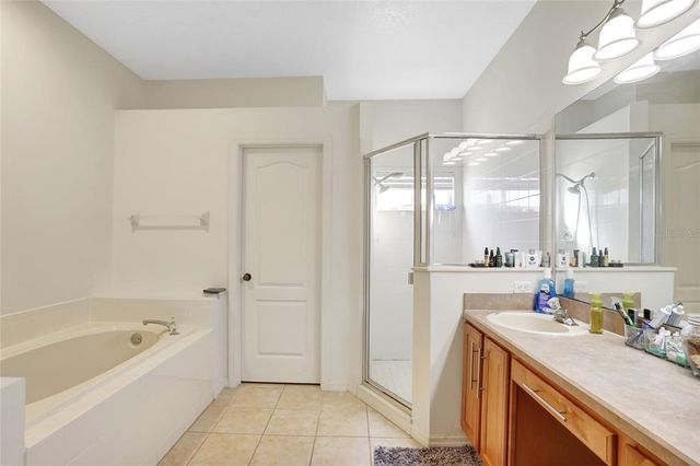 2524 DOVER GLEN CIRCLE, Orlando, FL 32828