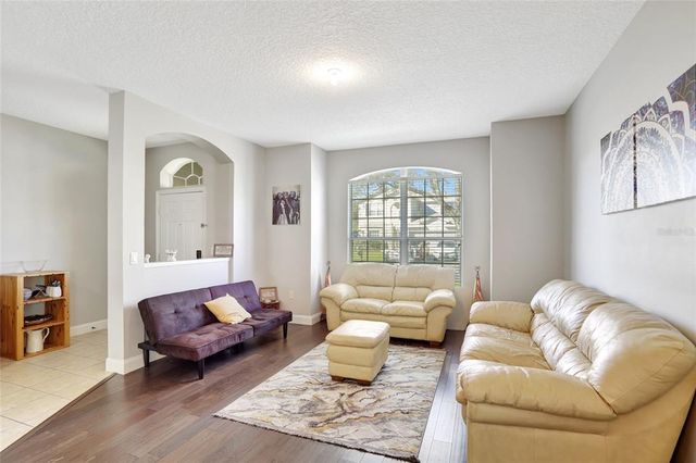 2524 DOVER GLEN CIRCLE, Orlando, FL 32828