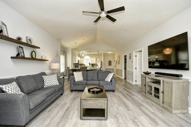 4834 Carnation Cir Apt 205, Myrtle Beach, SC 29577