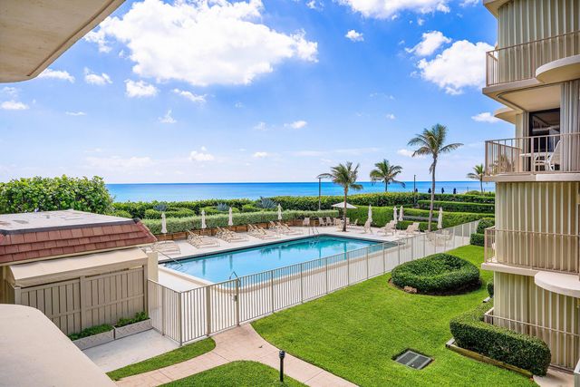 3200 S Ocean Boulevard 203, Palm Beach, FL 33480