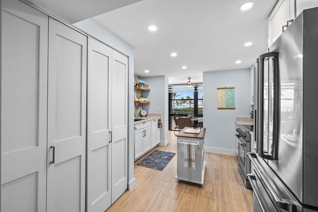 3200 S Ocean Boulevard 203, Palm Beach, FL 33480