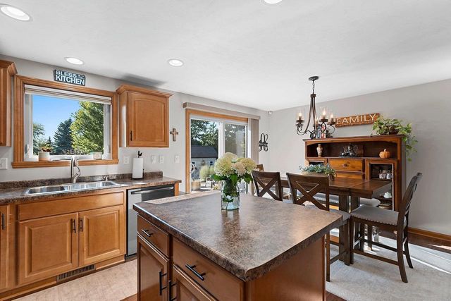 3994 THREE PENNY COURT, De Pere, WI 54115