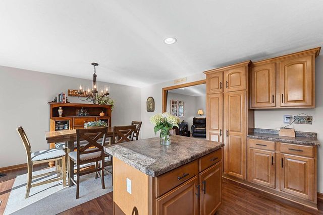 3994 THREE PENNY COURT, De Pere, WI 54115