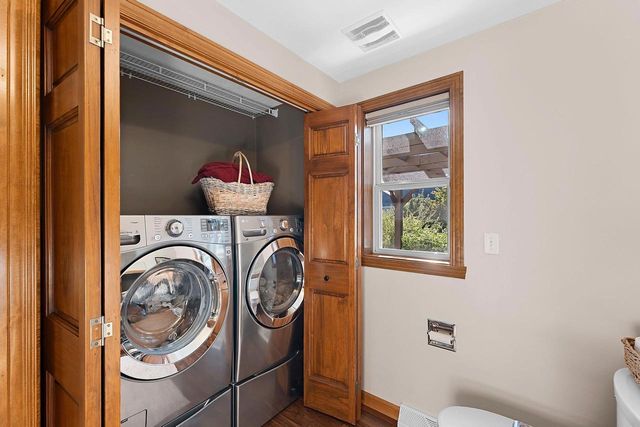 3994 THREE PENNY COURT, De Pere, WI 54115