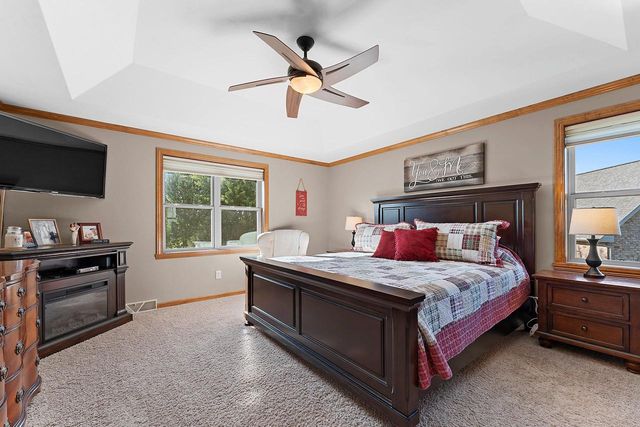 3994 THREE PENNY COURT, De Pere, WI 54115