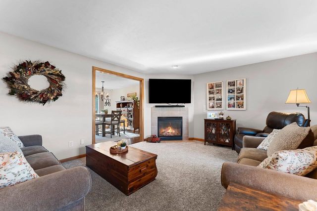 3994 THREE PENNY COURT, De Pere, WI 54115