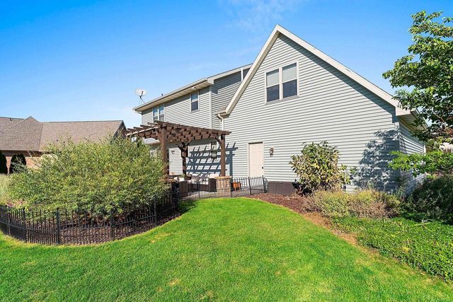 3994 THREE PENNY COURT, De Pere, WI 54115