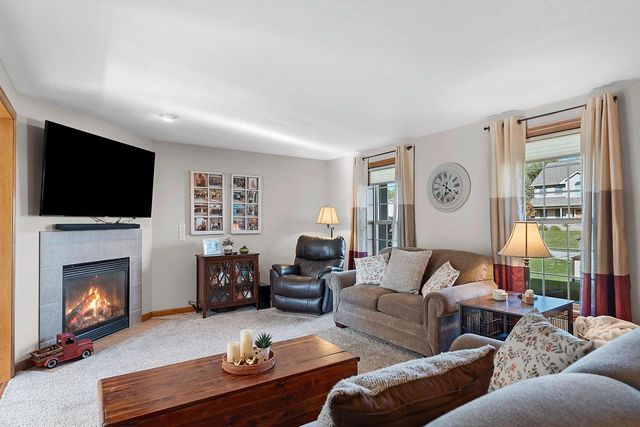 3994 THREE PENNY COURT, De Pere, WI 54115