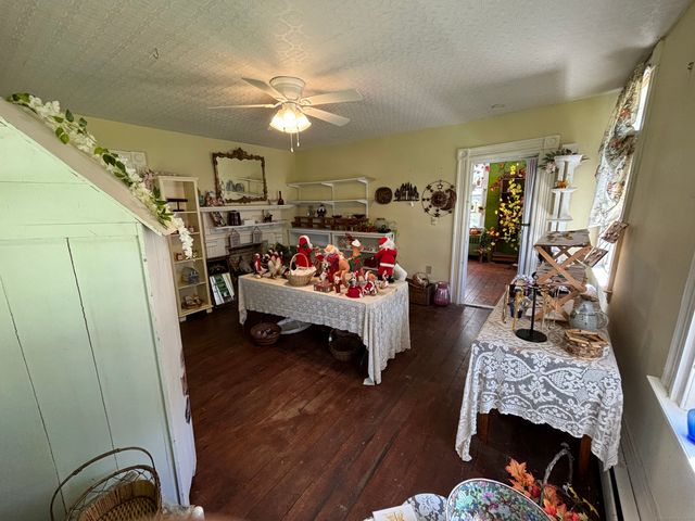129 West Main Street, Clinton, CT 06413
