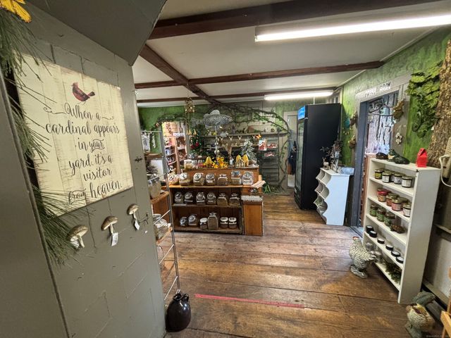 129 West Main Street, Clinton, CT 06413