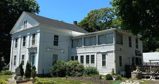 129 West Main Street, Clinton, CT 06413