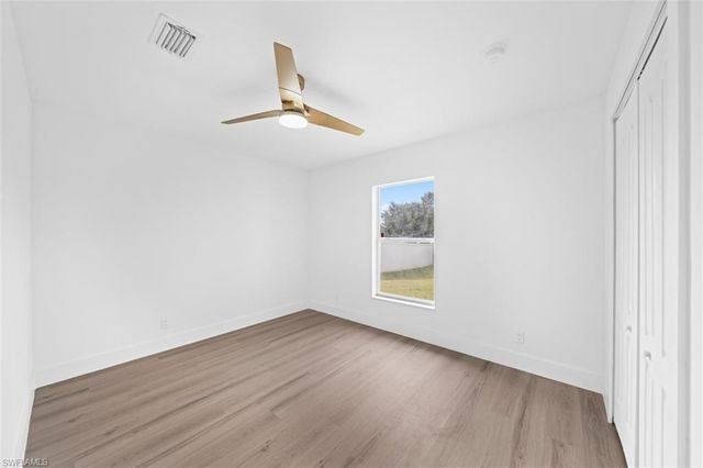 4004 17th ST SW, Lehigh Acres, FL 33976
