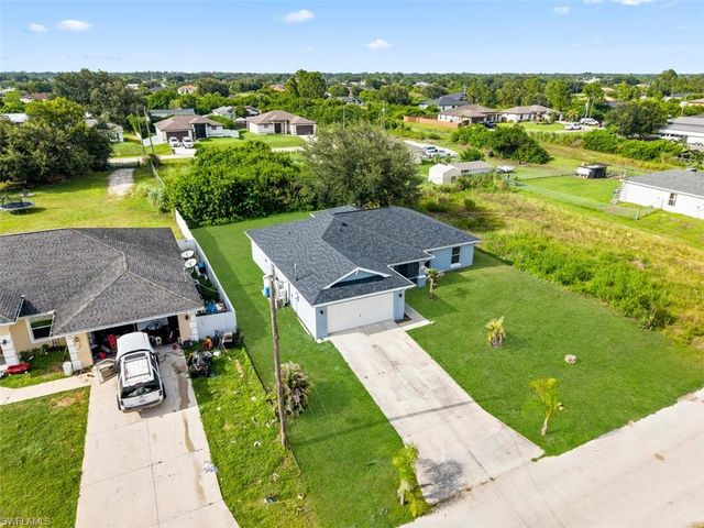 4004 17th ST SW, Lehigh Acres, FL 33976