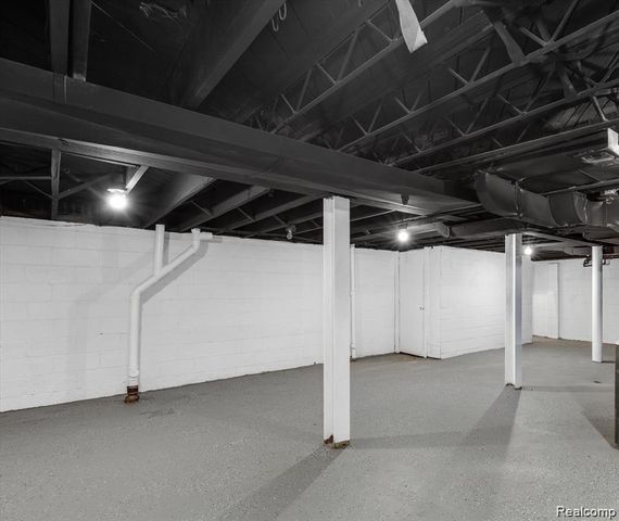 13144 Plymouth Road, Detroit, MI 48227