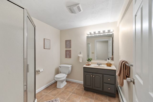 17 Teddy Road, Worcester, MA 01603