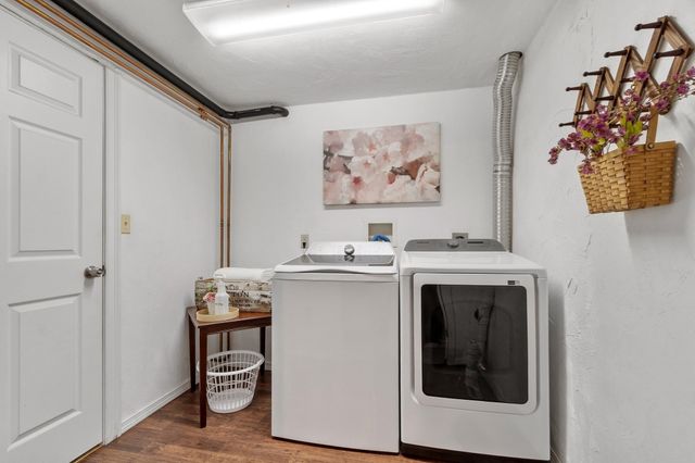 17 Teddy Road, Worcester, MA 01603